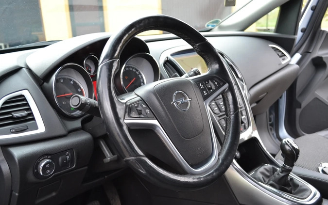 Opel Astra cena 25600 przebieg: 226000, rok produkcji 2014 z Iłowa małe 407
